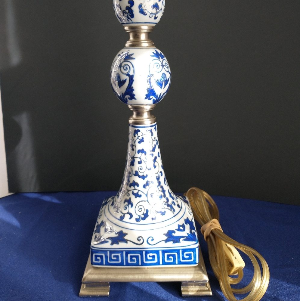 BOMBAY Vtg Table Lamp Iconic💵 Just Discounted 💵
